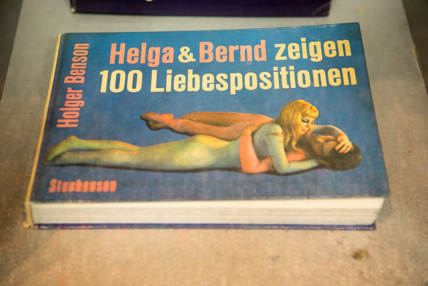 Die Helga & Bernd-Bücher gehören zu den Klassikern aus dem hauseigenen Erotikverlag.